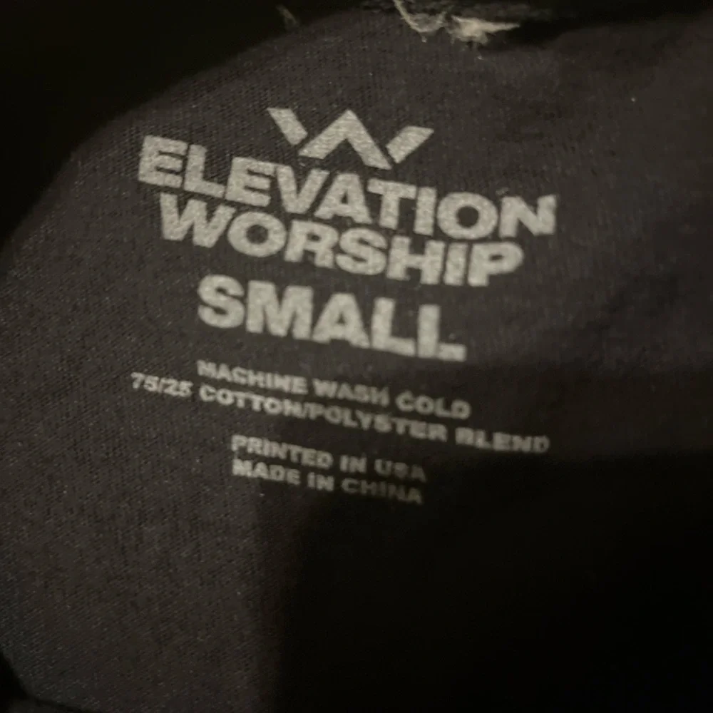 Black Praise T-Shirt - Picture 2 of 2